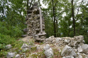 Kirnstein Kale Kalıntısı