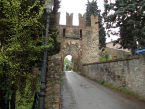 Serravalle Kalesi