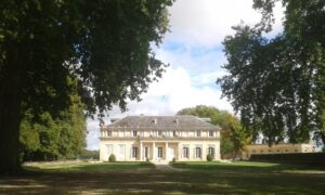 Bressey-sur-Tille Kalesi