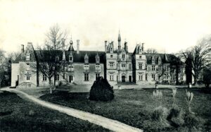 Villaumaire Kalesi