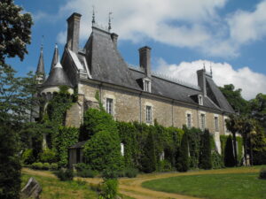 Milly-le-Meugon Kalesi