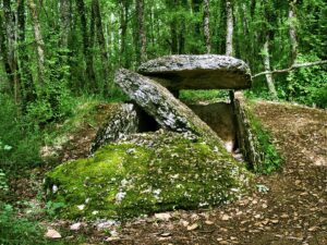 Dolmen, Devès 2