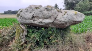 Dolmen, Kermabon