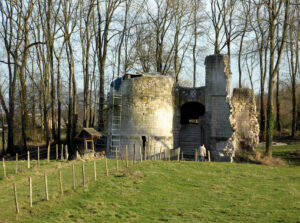 Eaucourt-sur-Somme Kalesi