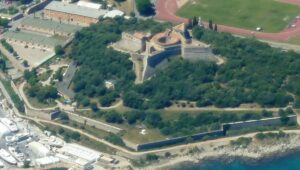Carré Hisarı