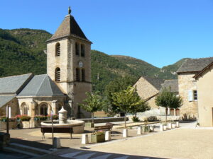 Notre-Dame de Quézac Kilisesi