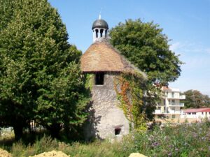 Garlande Güvercinliği