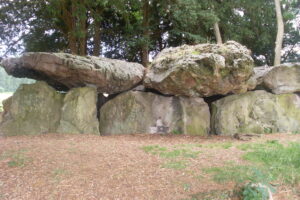Dolmen, Grotte aux Fées