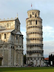 Pisa Kulesi