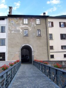 Poschiavina Kapısı