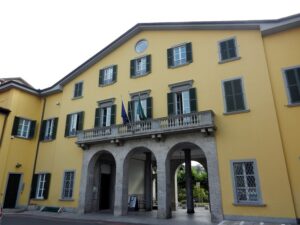 Belediye Binası, Ponte San Pietro