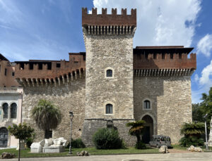 Malaspina Kalesi, Carrara