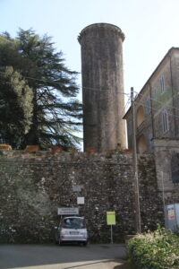 Kule, Bagnone