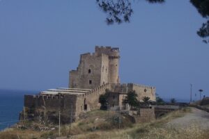 Pietra Kalesi, Roseto Capo Spulico
