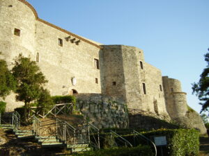 Şvabyalı Kalesi, Vibo Valentia