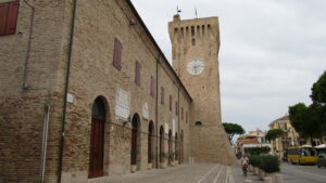 Svevo Kalesi, Porto Recanati
