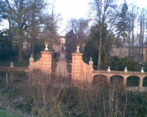 Belediye Binası, Ostiglia