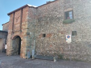 Albegno Kalesi