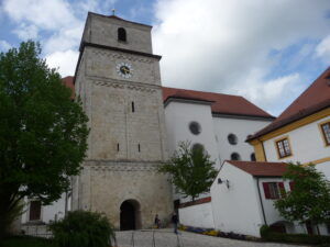 Heilig Kreuz, Bergen