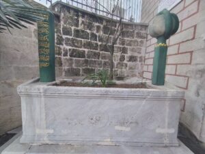 Hırâmî Ahmed Paşa Camii Haziresi