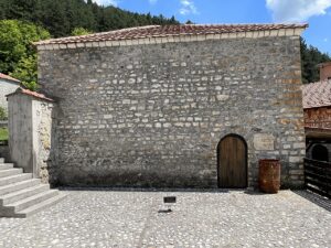 Aşağı Hamam, Banişte