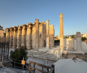 Hadrianus Kütüphanesi
