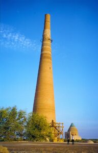 Kutluğ Timur Minaresi