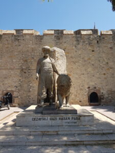 Cezayirli Hasan Paşa Anıtı, Çeşme