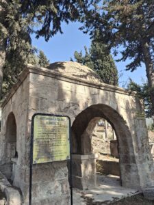 Fettahoğlu Ağca Bey Kümbeti