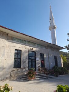 Güneyköy Aşağı Mahalle Camii