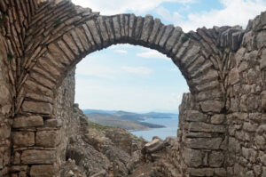 Kırk Azizler Manastırı, Avlonya