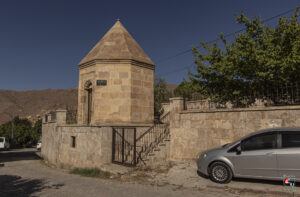 Araplık Kümbeti