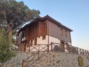 Marmara Adası İlçe Halk Kütüphanesi