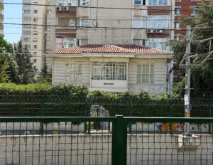 Köşk — Suadiye, Müzeyyen, 8