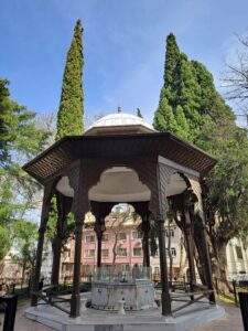 Muradiye Camii Şadırvanı