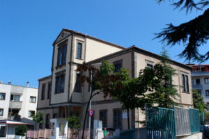 Cumhuriyet Mektebi, Trabzon