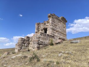 Panlı Roma Mezar Anıtı