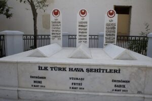 Tayyare Şehitleri Şehitliği
