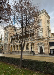 Sofya Merkez Askeri Kulübü Binası