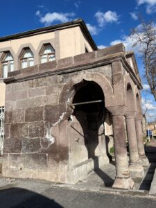 Güneşli Köyü Meydan Çeşmesi