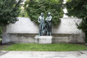 Strauss-Lanner Anıtı