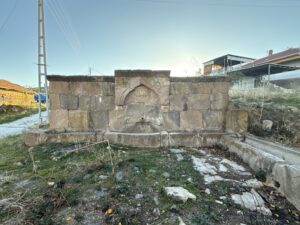 Hacıtuğrul Yukarıpınar Köy Çeşmesi