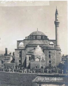 Şerafettin Camii Haziresi