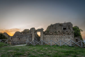 Norman Kalesi, Arena