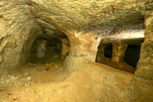 Artova Yeraltı Yerleşimi