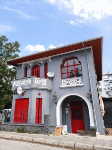 Konut (3), Karşıyaka