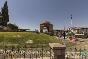 Kanlı Kümbet