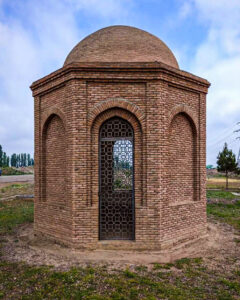 Cömert Kasap Türbesi