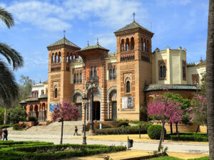 Sevilla Halk Sanatları ve Geleneksel Giysiler Müzesi