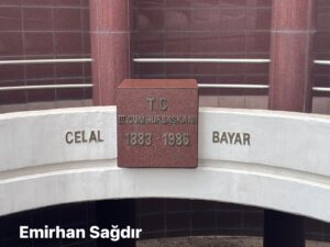 Celal Bayar Anıt Mezarı 